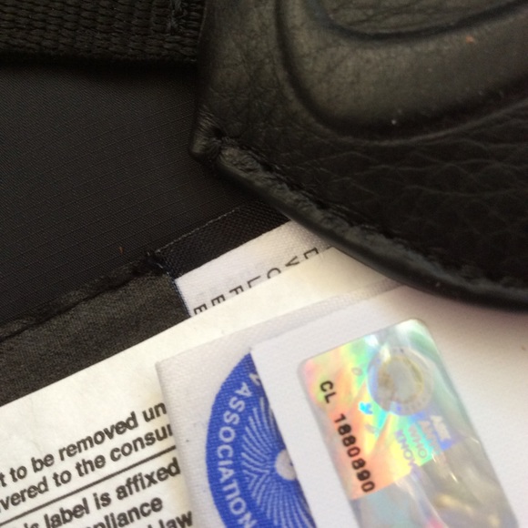 Canada Goose Baby Bobcat Down vest - Picture 7 of 9